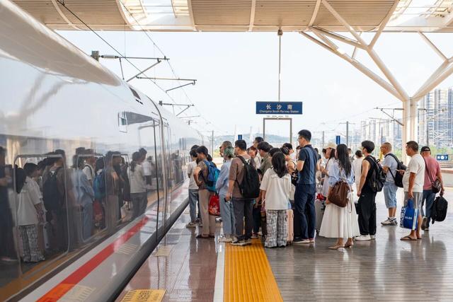 长沙南站停车收费2025，长沙南站停车攻略