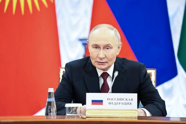 日本最害怕的敌人出手了，高市向中国求和，中方的回应"震耳欲聋"