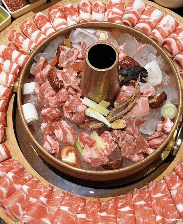 一个新晋的避暑之都，距北京300公里，比大同凉爽比张家口更好玩