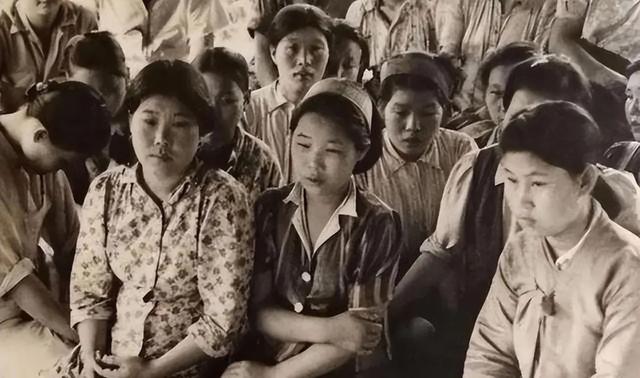 日本战败后，遗弃在东北的日本女人去哪了？难怪日本沉默至今