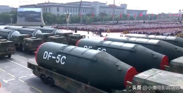 九三阅兵现场：雷军3点去排队，霍启刚姚明同框，体育天团好兴奋