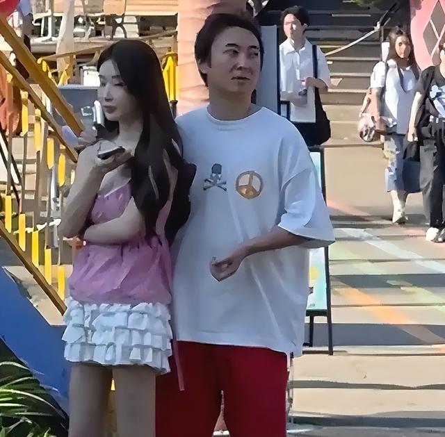 钱再多有什么用？71岁王健林瘦成皮包骨，王思聪本性难改沉迷女色