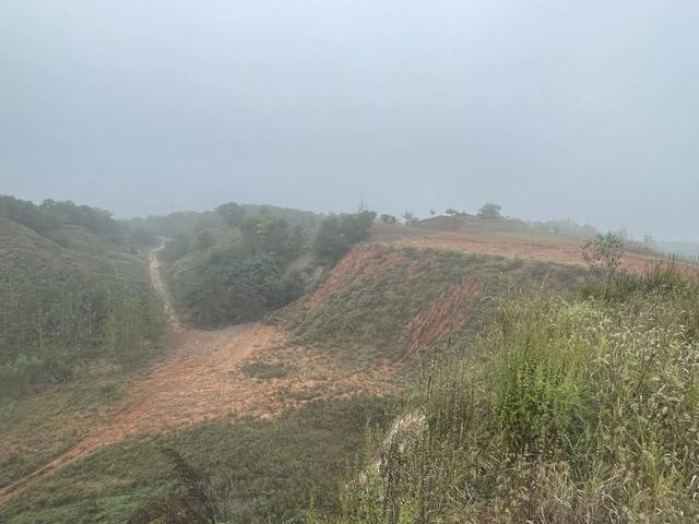 骑游探访六合北横山丹霞地貌