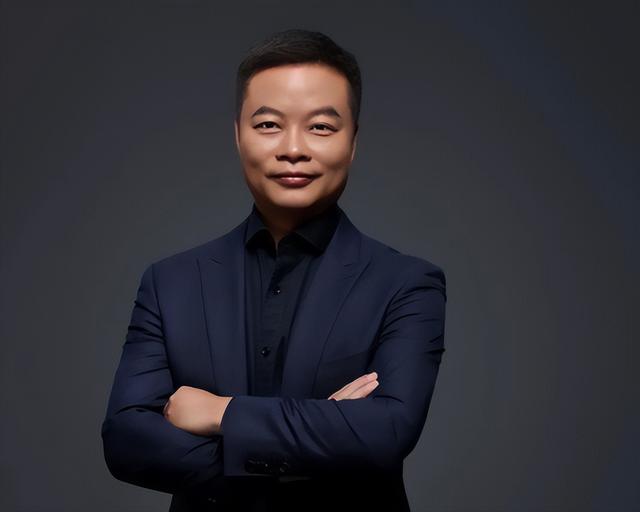 何小鹏始料未及，北京座谈会上，任正非只用一句话就让口碑飙升