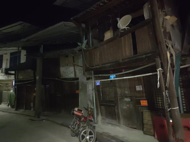 合川令人欣慰的老街，昔日破败即将消失，如今旧貌换新颜未来可期