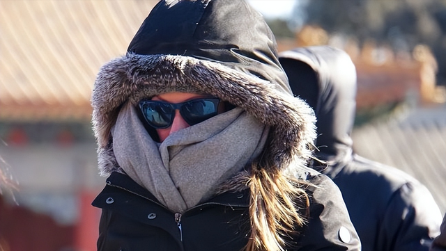 医生发现：天冷坚持戴帽子的人，过不了半年，身体会有7大变化