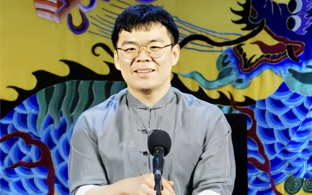 先是郑好和高峰，紧接着高峰徒弟李昊洋	，郭德纲的师侄担任新职务