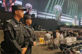 武汉警方“五一”安保全面升级，多措并举守护市民游客安全图片