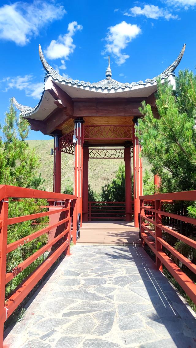 从拉萨查古玛呢拉康寺徒步到柳梧大桥，11公里