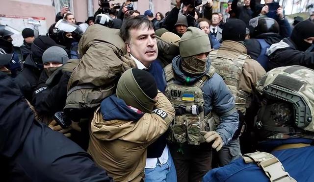 普京：若乌敢用战斧，反击将非常严厉！随后成功试射核动力导弹