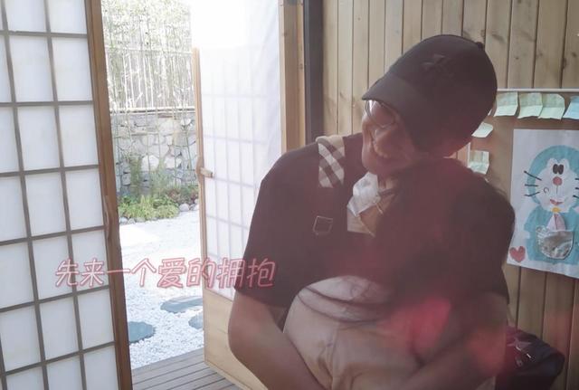 离婚4年	，看福原爱和江宏杰，一个身价过亿，一个印证宋丹丹的话