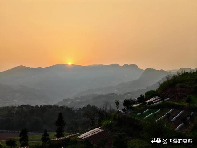 我是上海人	，去了趟四川泸州，心里有好些感受想慢慢讲一讲。