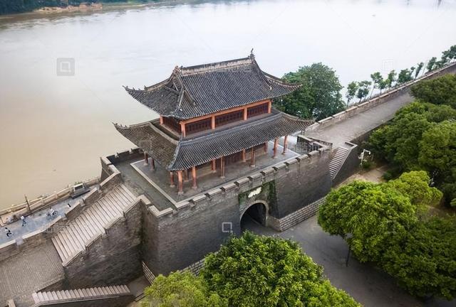 中国最坚固的古城：铁汁浇灌千年不涝，红军八次攻城均以失败告终