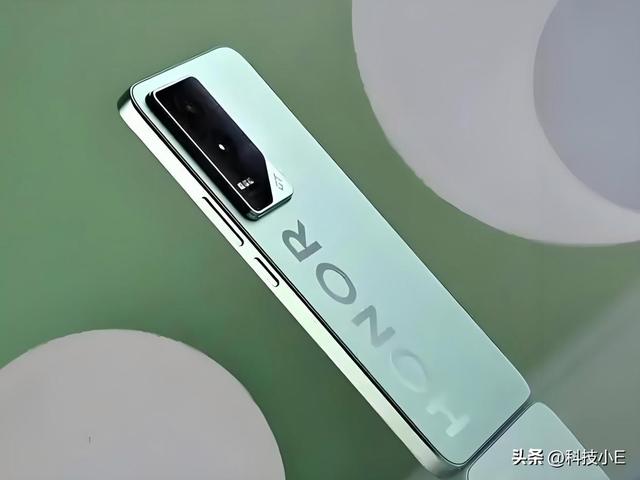 16GB+512GB，双11“值得捡漏”的3款高配版手机，几乎没有差评