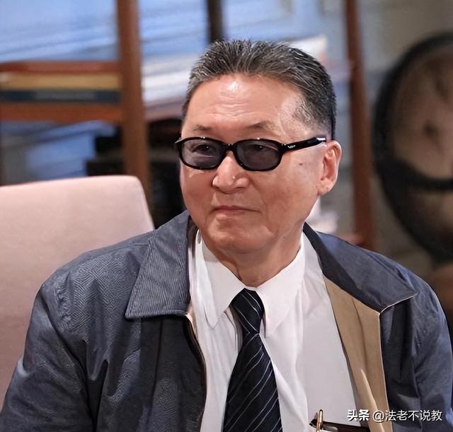 李敖没说谎，看08年李湘拜访少林寺旧照，才发现释永信面相早变了