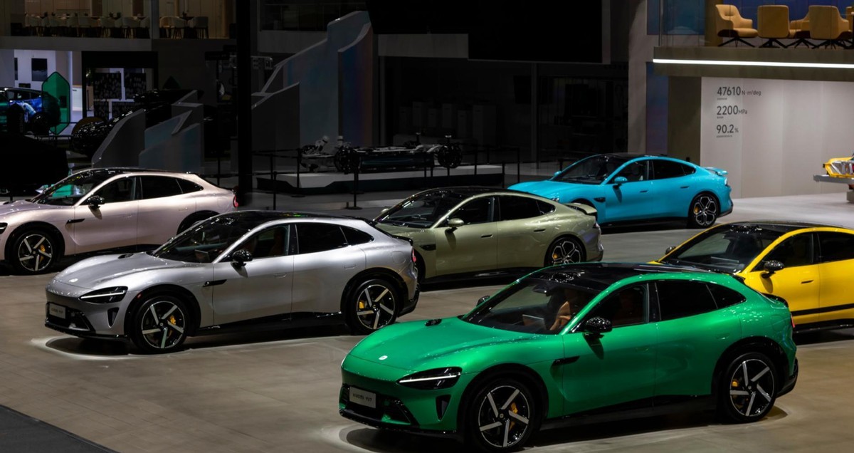 问界11月交付51706台车_问界_问界M8销量破纪录