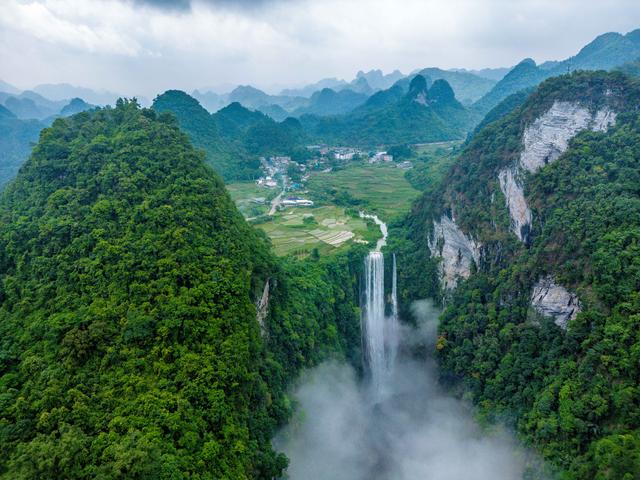 靖西通灵大峡谷，仿佛闯进《阿凡达》的雨林秘境，避暑超舒服