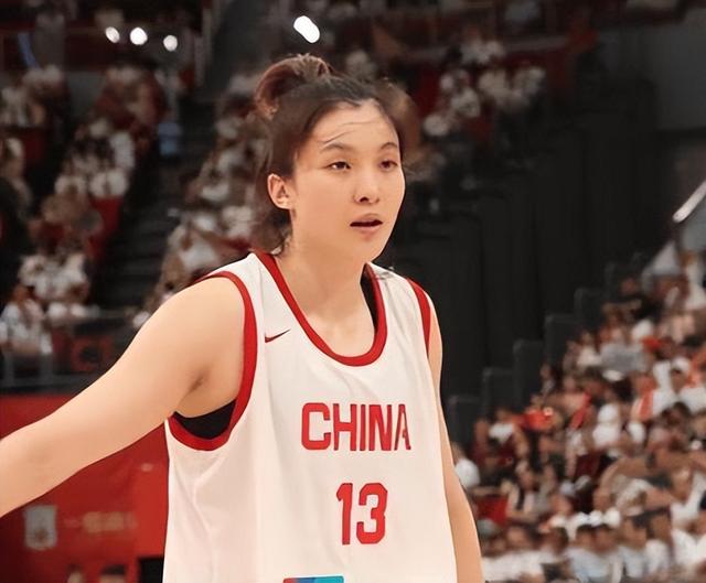 女篮丢冠后恐大换血！6大国手恐离队：杨力维李缘或告别国家队？