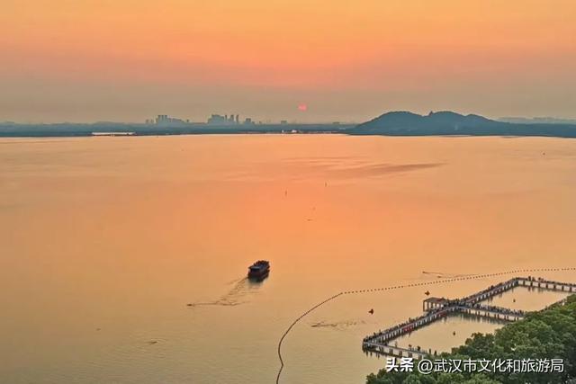 凌波追光日出专线：相约东湖，看醉美日出