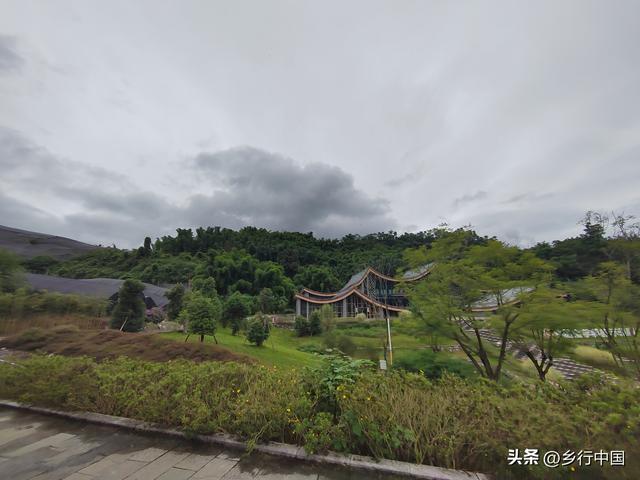 中秋遇国庆，赴一场乡村之约：在山野湖光里治愈城市疲惫