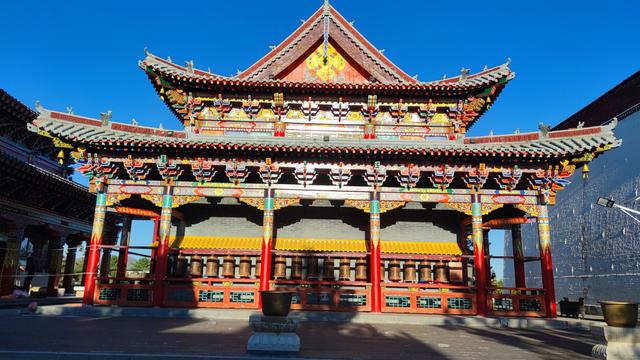 包头，溜达昆都仑河公园、湿地公园、赵长城遗址、昆都仑召、蓝伽