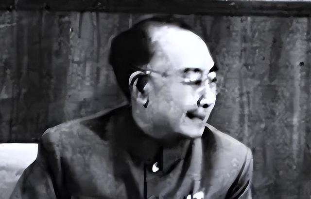 他曾担任北京市委书记，官至副国级，1980年被免去所有职务