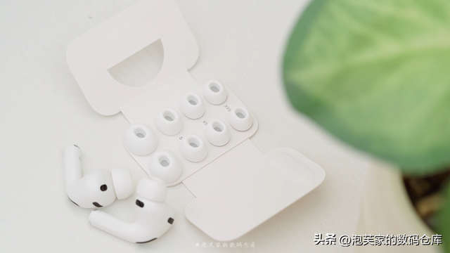 降噪更强 AirPods Pro3体验 国产耳机有一个能打的吗？