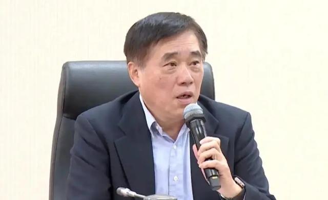 国民党主席选举杀出“黑马	”	，洪秀柱一锤定音，谋求两岸统一