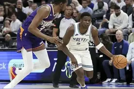 完胜1：0先下一城！华仔33+9+6&唐斯19+7，森林狼120：95大胜太阳图片