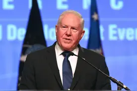 GPS发展不敌北斗卫星，中美角色互换，轮到美军追赶解放军了图片