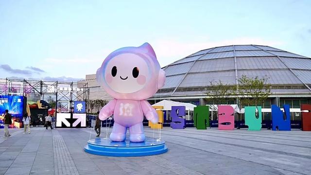 上海国际光影节璀璨进行时！主会场亮点速览→
