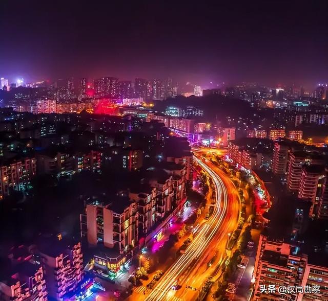 中国旅游版图重新洗牌！12省份收入破万亿，四川凭什么稳居榜首？