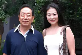 31岁演员饶芯语嫁68岁老戏骨，婚后儿女双全，如今成人生赢家图片