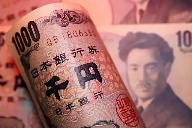 中美日上半年GDP差距断崖，美国15万亿，日本2.11万亿，中国呢