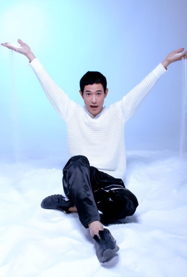 没想到，高市早苗涉华言论风波没完，矢野浩二因一个举动口碑暴涨