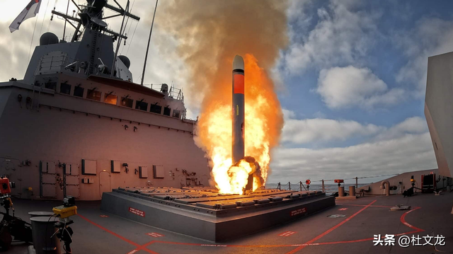 俄“海燕”导弹测试成功，核动力无限航程反制美国“战斧”