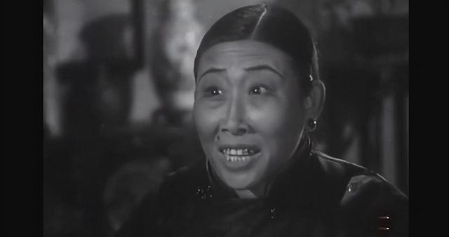 旧社会的老鸨有多狠？窑子里的姑娘，被老鸨变着花样的折磨