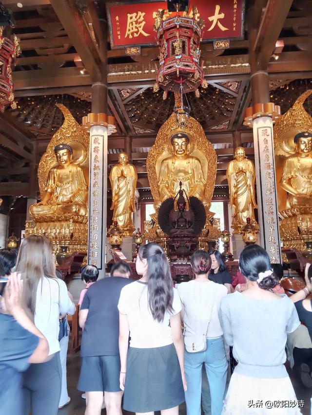 我来夏门去南普通寺卸却“班味”装着“禅意”回烟火人间