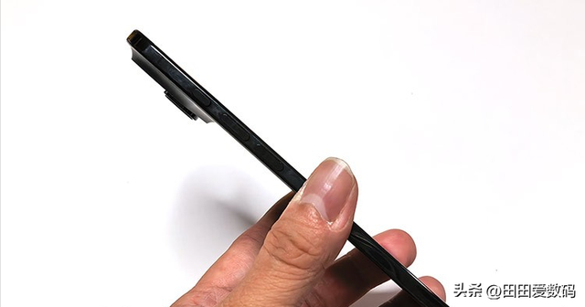 iPhone Air 评测：廉价买到的虚荣感