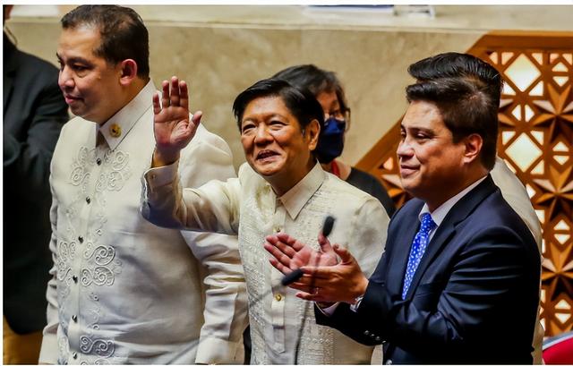 巨贪：家中“数吨	”黄金，有29架私人飞机，拖垮国家经济