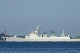 解放军军舰穿越大半个北约，美媒惊呼：“中国海军驶入北约湖”图片