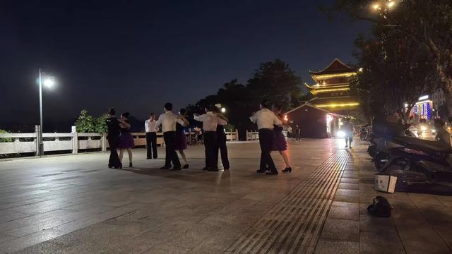 大化秘境:在红水河畔,看见中国最魔幻的山水与最挣扎的民族文化