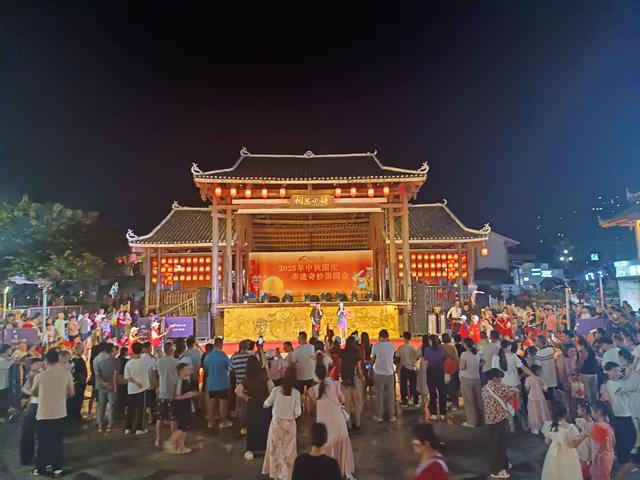 相思小镇“非遗新生八桂漫游计划活动”志愿服务活动