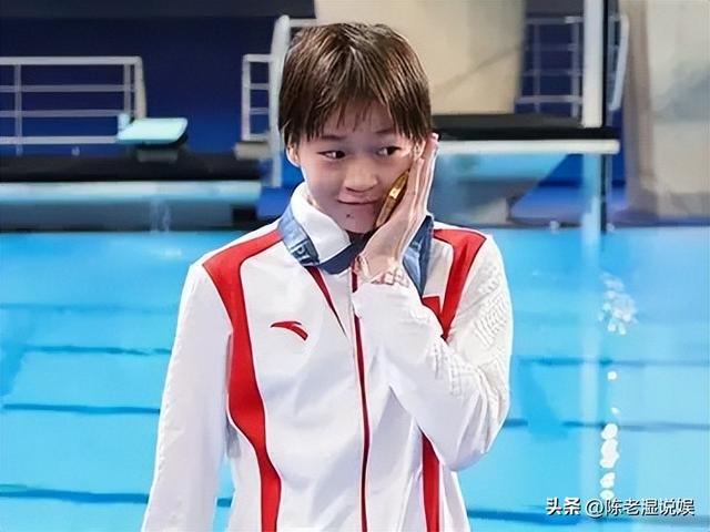 警惕造神陷阱	，新疆滑雪的全红婵，到底犯了什么“错”？