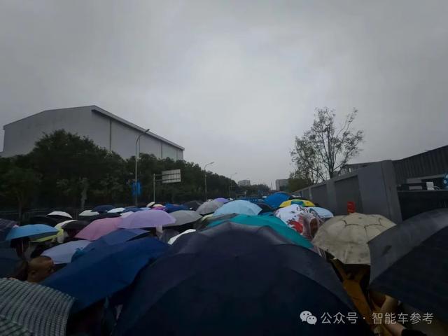 逛展世界机器人大会，这和车展有啥区别！？
