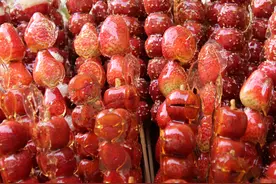 糖葫芦在韩变装爆红图片