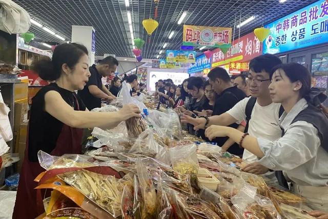 在延吉的美好时光：逛市集、做“公主”、寻味烟火人间