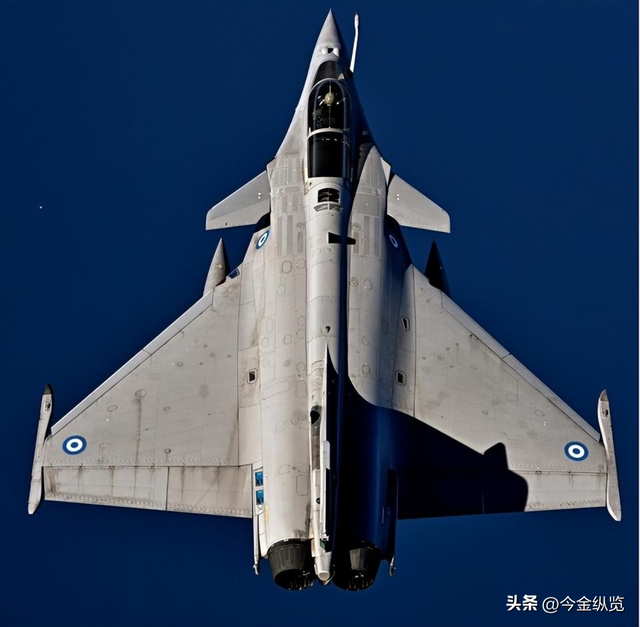 乌克兰前线溃败，印度战机当众坠毁！两场闹剧	，撕下"实力"遮羞布