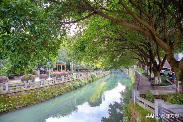 胖娃骑马上成都！带“马”地名大盘点→