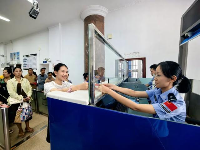 出入境人次超300万的瑞丽口岸，一定要去看看！